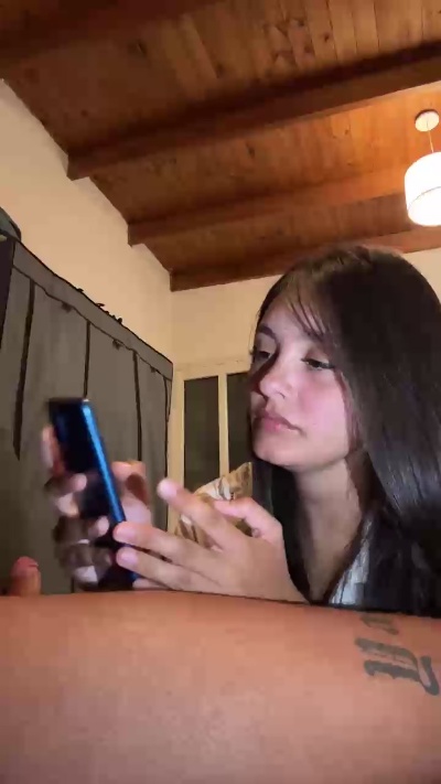 Живая веб-камера Tuasiatica22, женщина, страна Аргентина