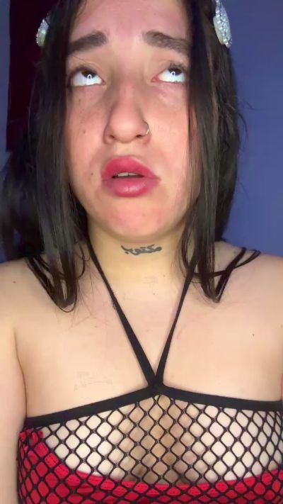 Tublanquita24 live cam on Cam4