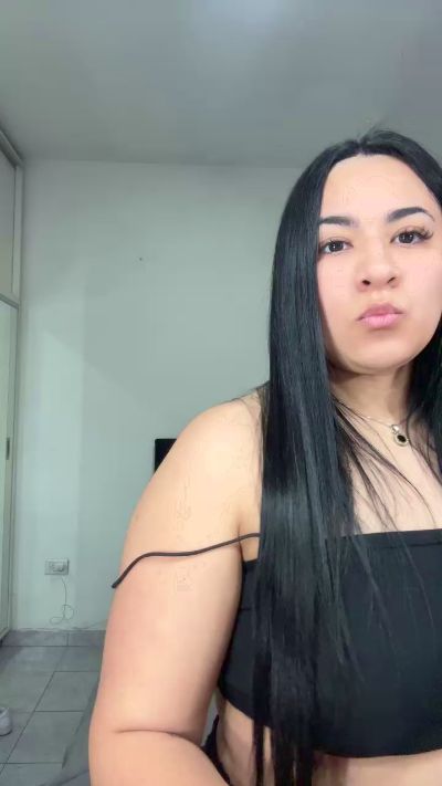 Tuculonahot6 live cam on Cam4