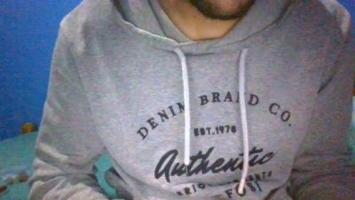 Tuga2543 live cam on Cam4