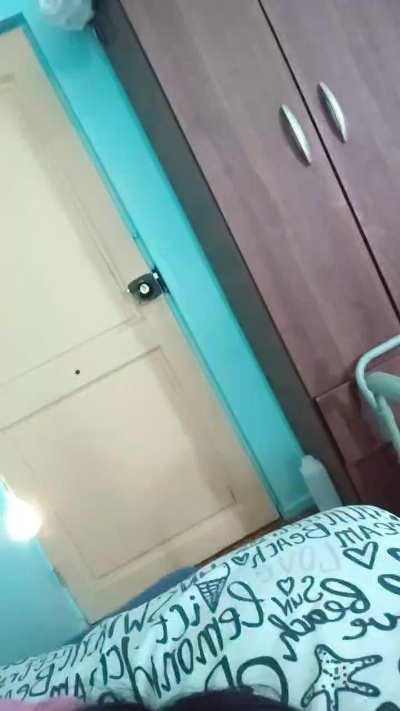 Tugata live cam on Cam4