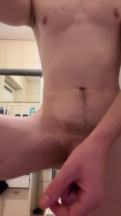 Tuja5 live cam on Cam4