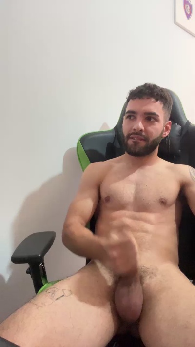 Tumach22 live cam on Cam4