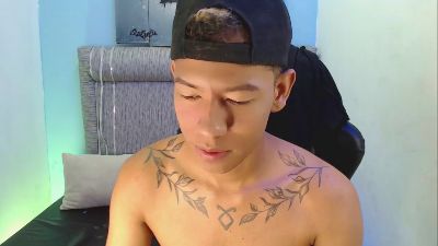 Tupac_D_ live cam on Cam4