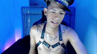 Tupac_D_ live cam on Cam4