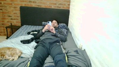 Turkishboyyyy live cam on Cam4