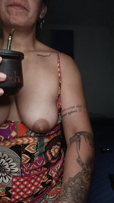 Tusofichu99 live cam on Cam4