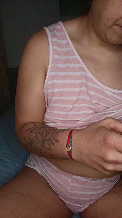Tusofichu99 live cam on Cam4