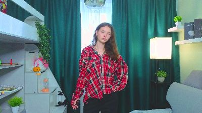Tuttyfruitty live cam on Cam4