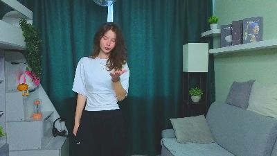Tuttyfruitty live cam on Cam4
