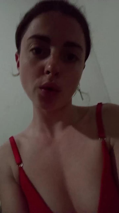 Tuya live cam on Cam4