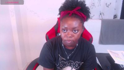 Tuyiyu live cam on Cam4