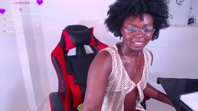 Tuyiyu live cam on Cam4