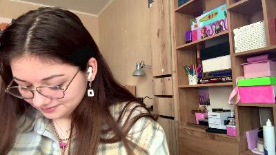 TwanaMedhus live cam on Cam4