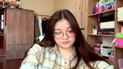 TwanaMedhus live cam on Cam4
