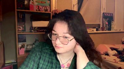 TwanaMedhus live cam on Cam4