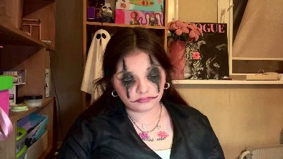 TwanaMedhus live cam on Cam4