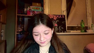 TwanaMedhus live cam on Cam4
