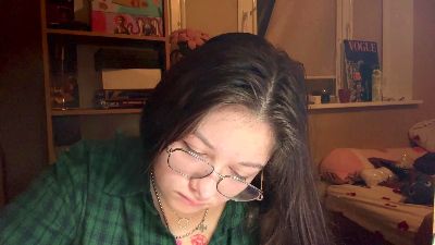 TwanaMedhus live cam on Cam4