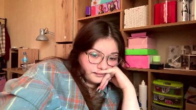 TwanaMedhus live cam on Cam4