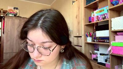 TwanaMedhus live cam on Cam4
