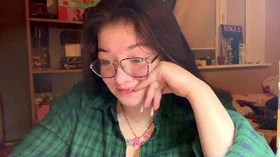 TwanaMedhus live cam on Cam4