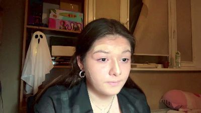 TwanaMedhus live cam on Cam4
