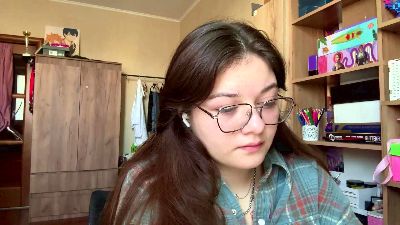 TwanaMedhus live cam on Cam4