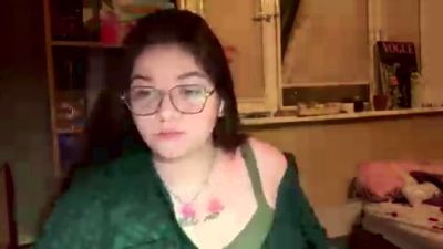 TwanaMedhus live cam on Cam4