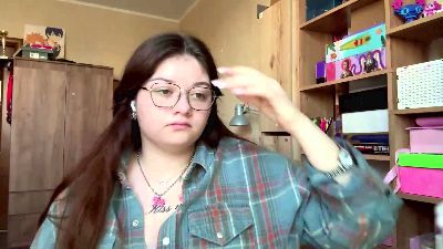 TwanaMedhus live cam on Cam4
