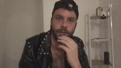 Tweek351995 live cam on Cam4