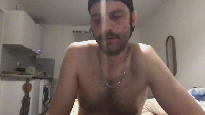 Tweek351995 live cam on Cam4