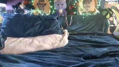 TwinkBoyLush live cam on Cam4