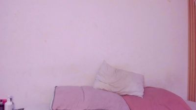 TwoMilkyway live cam on Cam4