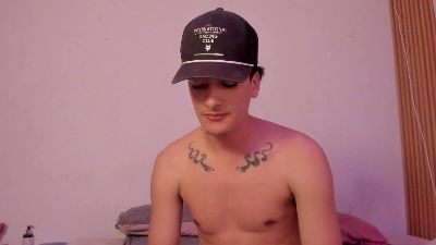 TwoMilkyway live cam on Cam4