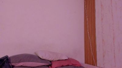 TwoMilkyway live cam on Cam4