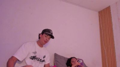 TwoMilkyway live cam on Cam4