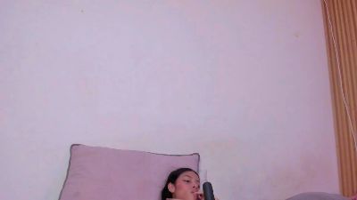 TwoMilkyway live cam on Cam4