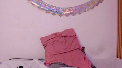 TwoMilkyway live cam on Cam4