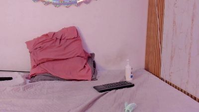 TwoMilkyway live cam on Cam4