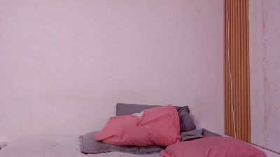 TwoMilkyway live cam on Cam4