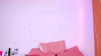 TwoMilkyway live cam on Cam4