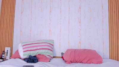 TwoMilkyway live cam on Cam4