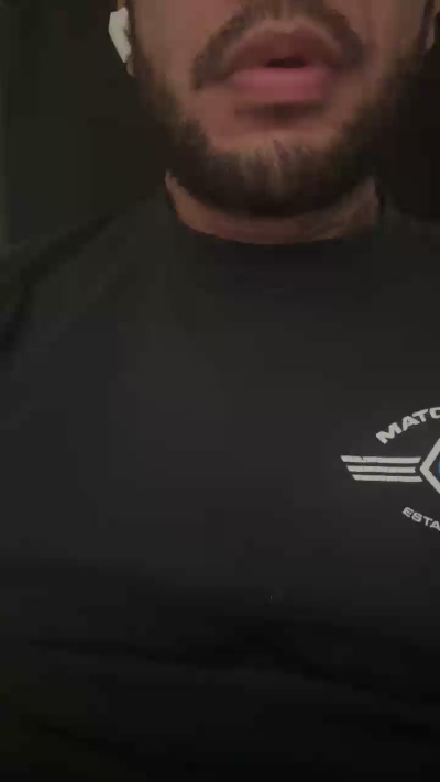 Txspunboi live cam on Cam4