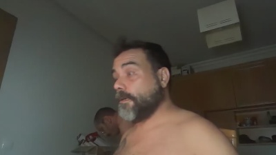 Txuloso_Osbru live cam on Cam4