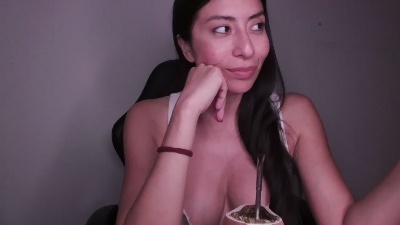 Tyanna_queen live cam on Cam4