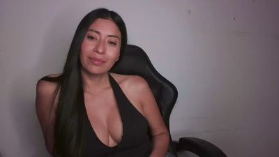 Tyanna_queen live cam on Cam4