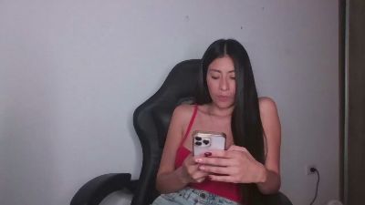 Tyanna_queen live cam on Cam4