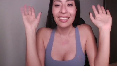 Tyanna_queen live cam on Cam4
