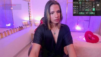 TylerBloom live cam on Cam4